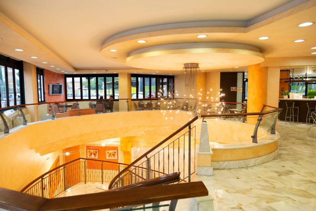 Ih Hotels Roma La Mela - Rome — Photos 1